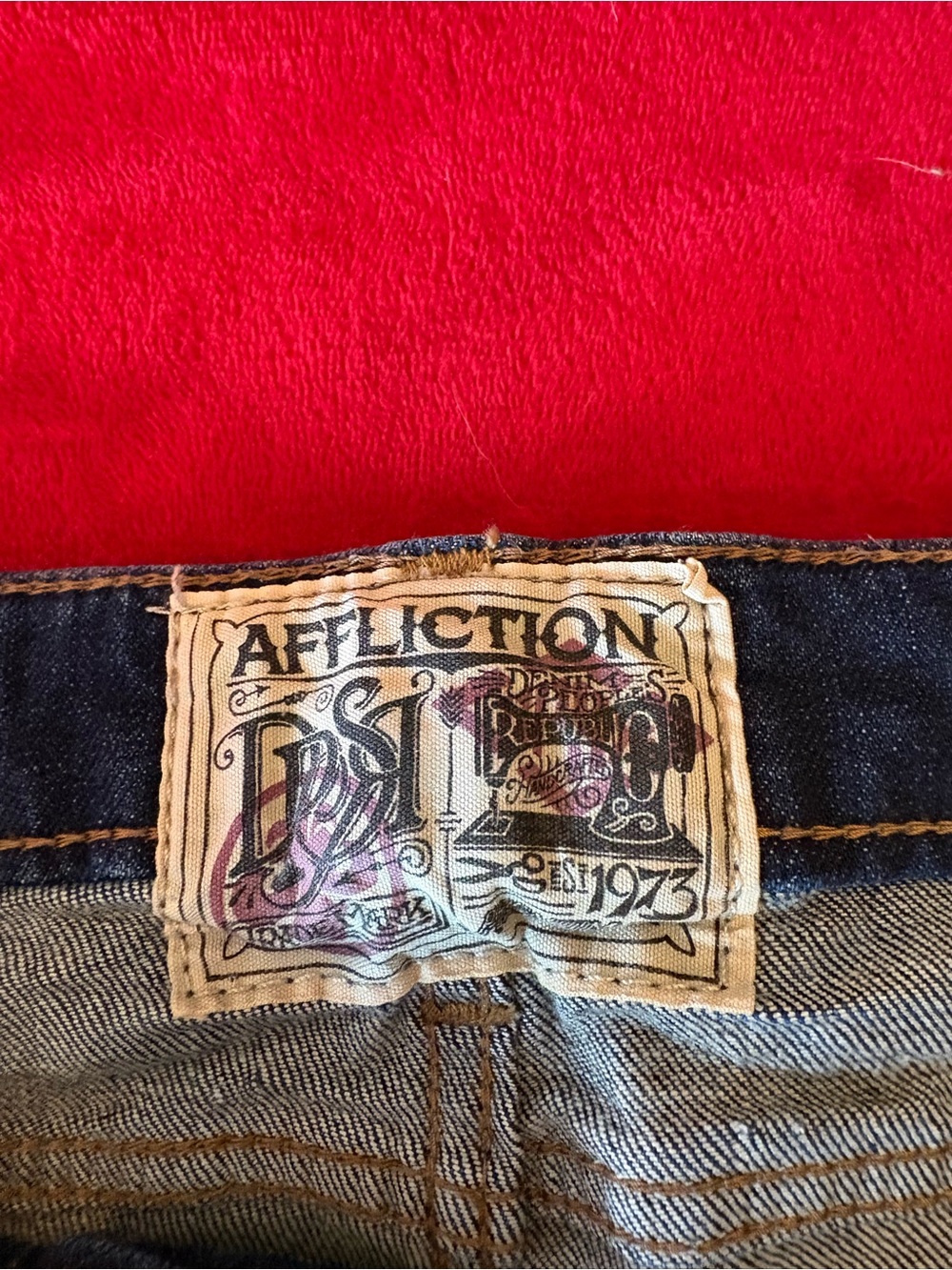Affliction Jade Women’s Size 28 Distressed Bootcut Jeans Embroidered Y2K Denim - Picture 7 of 8